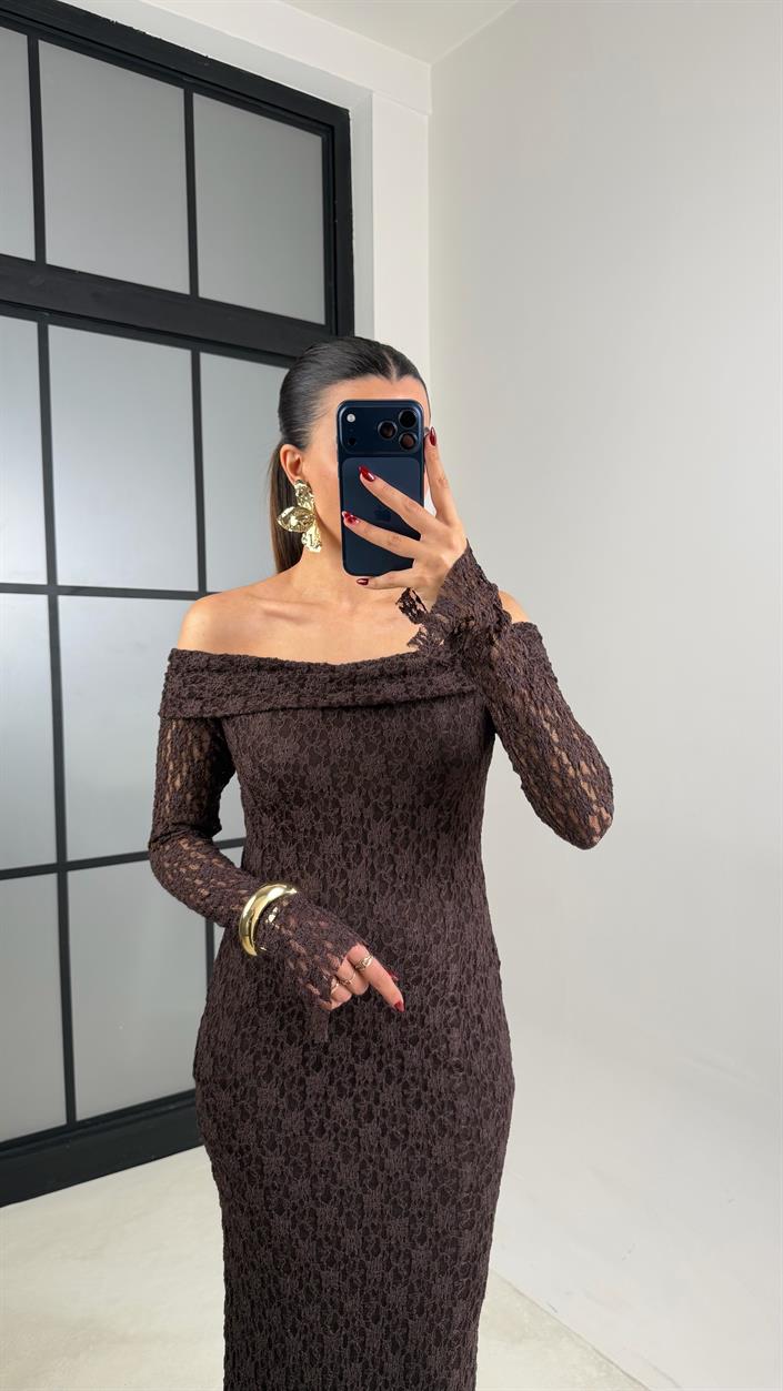 Acı Kahve Madonna Yaka Dantelli Astarlı Elbise GAUS-00664