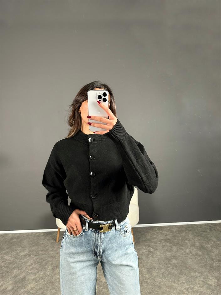 ZR Model Siyah Düğmeli Hırka