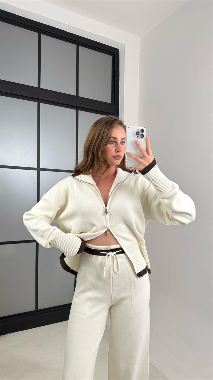 Ekru Şerit Detaylı Çift Fermuarlı Hırka Beli Lastikli Kuşaklı Pantolon Triko Takım GAUS-00589