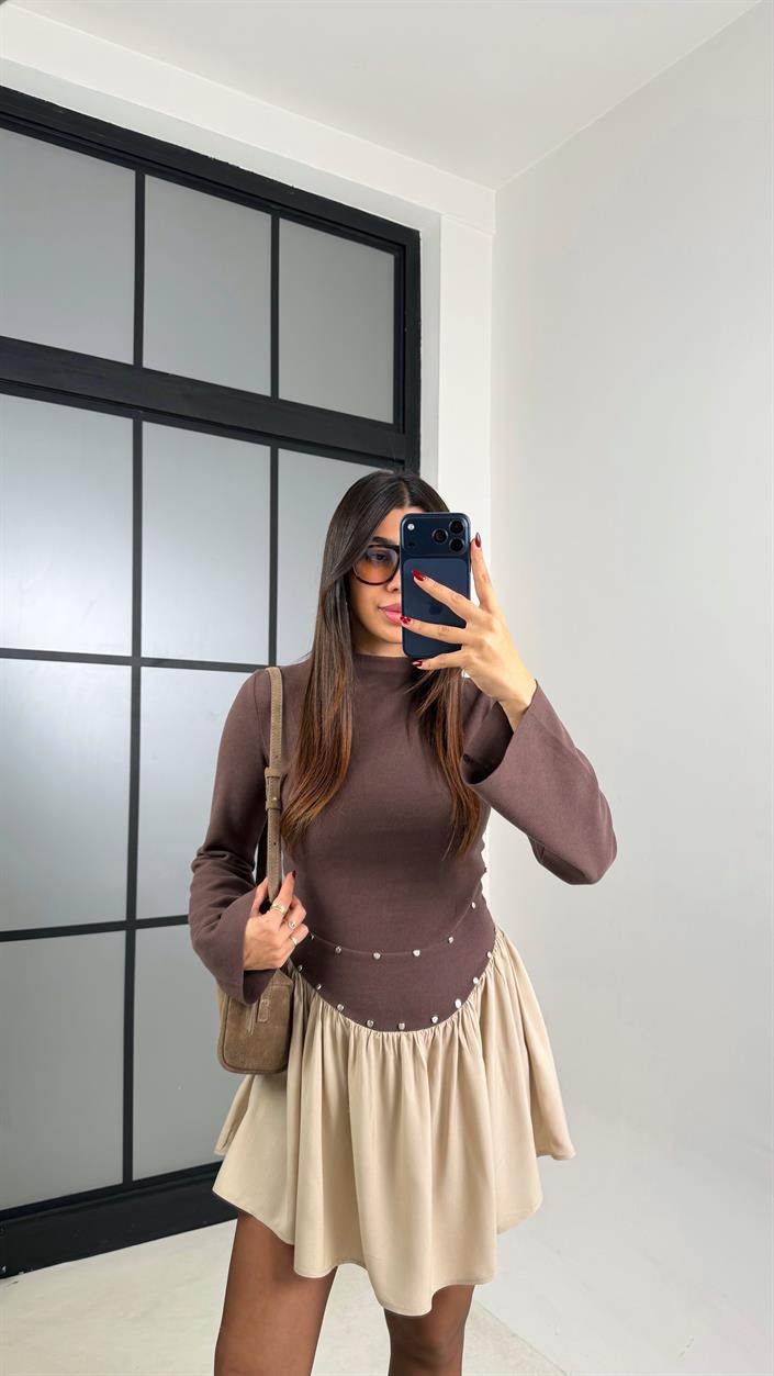 Kahve Zımba Detaylı Pileli Elbise GAUS-00734