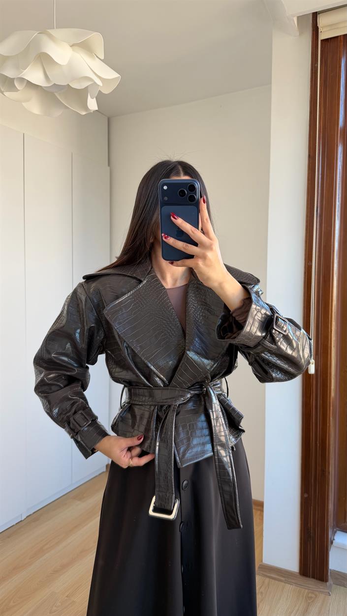 Kahve Yılan Derisi Desenli Kuşaklı Astarlı Deri Ceket GAUS-00619