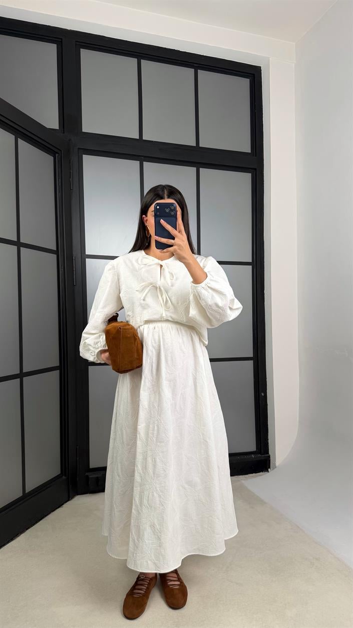 Ekru Çiçek Nakışlı Gömlek Beli Lastikli Etek Takım GAUS-01182