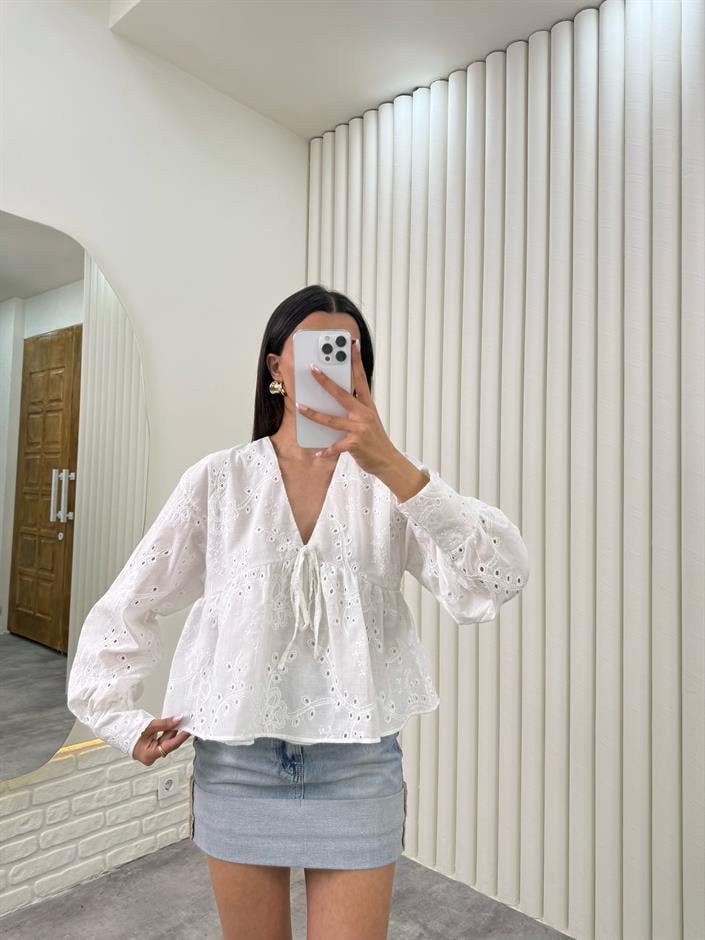 Beyaz V Yaka Üst Astarlı Fisto Gömlek Gaus00326