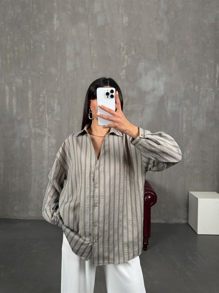 Patis Vizon Gri Çizgili V Yaka Oversize Gömlek