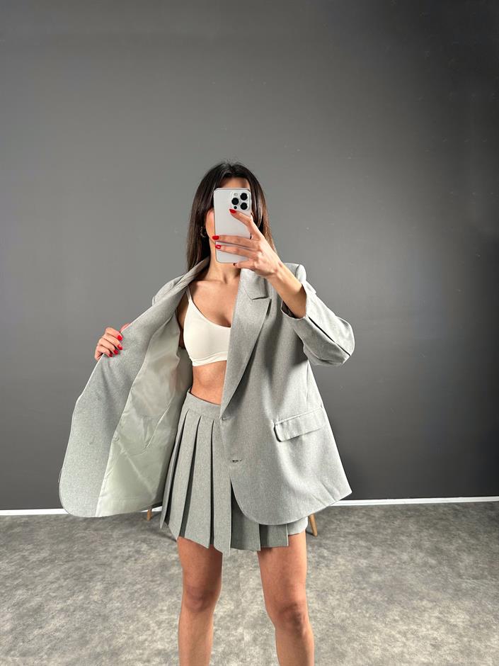 Gri Sırt Baskılı Oversize Blazer Ceket