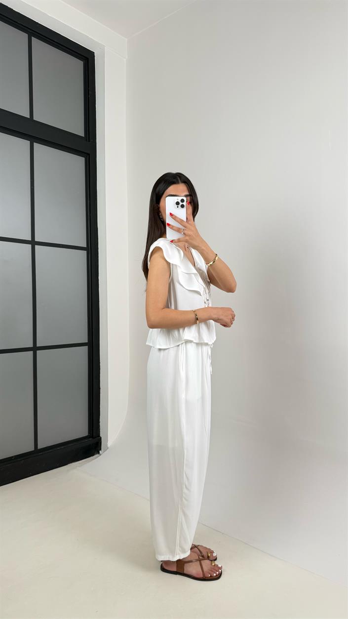 Beyaz Yaka Fırfırlı Bluz Beli Lastikli Pantolon Gofre Takım Gaus00460