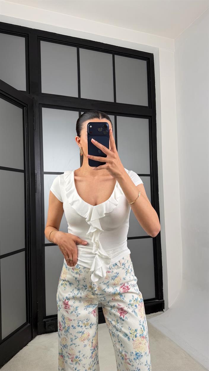 Ekru Fırfırlı Bluz GAUS-01462