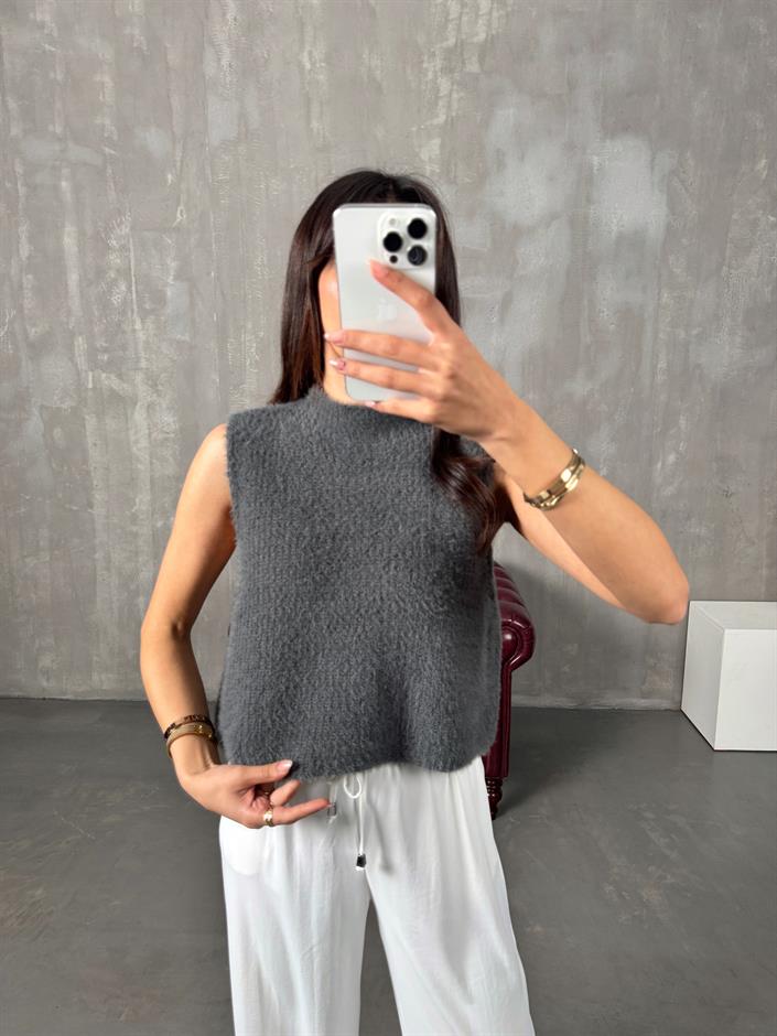 Sera Antrasit Sakallı Balıkçı Yaka Süveter