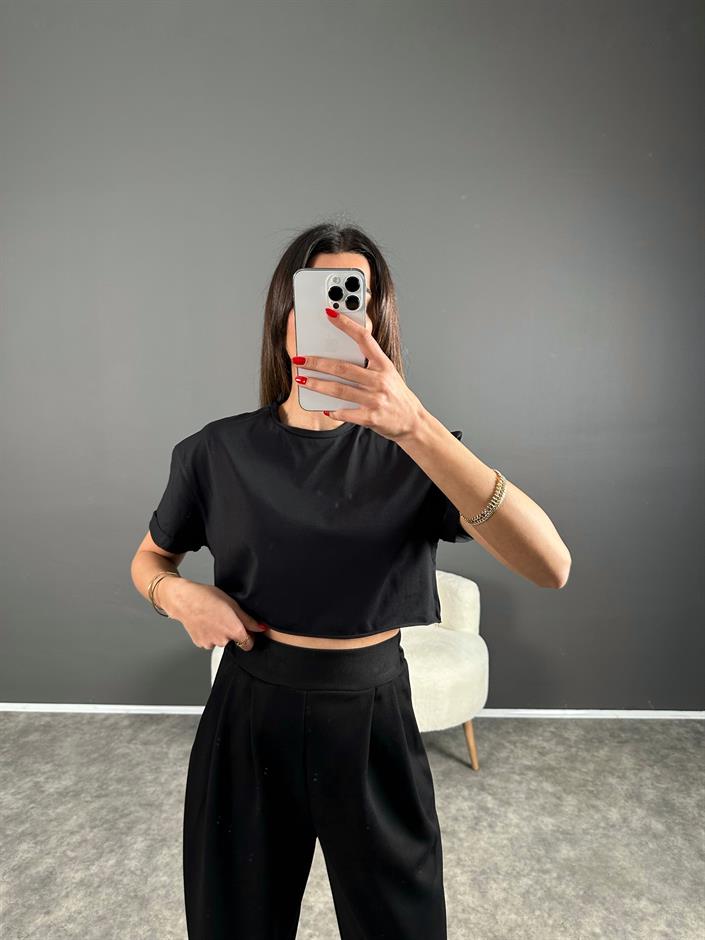 Siyah Crop Kol Katlamalı Tshirt