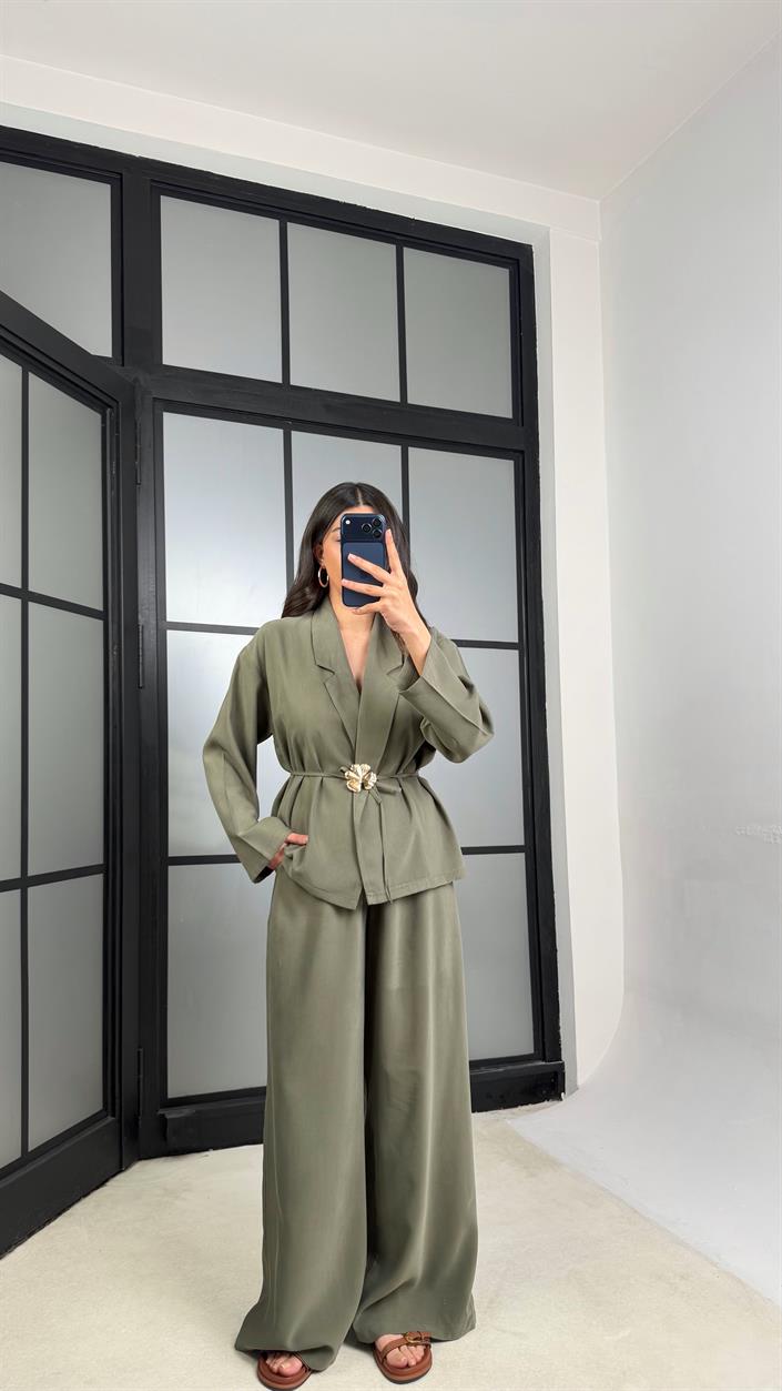 Yeşil Broş Detaylı Kimono Beli Lastikli Pantolon Takım GAUS-01345