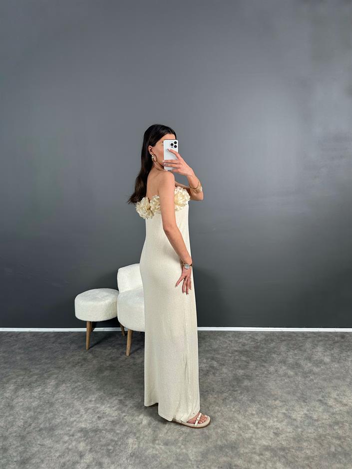 Look Krem Gül Detaylı Straplez Astarlı Elbise 