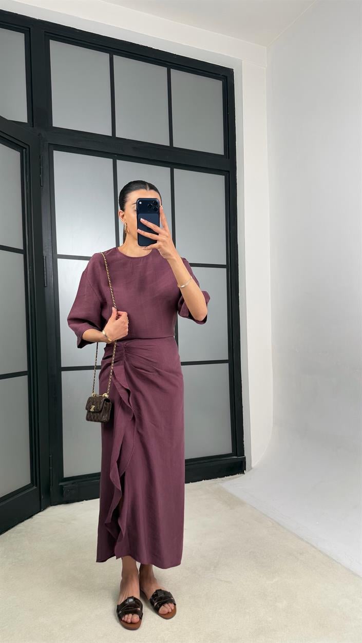 Mürdüm Yırtmaç Detaylı Tencel Elbise GAUS-01405