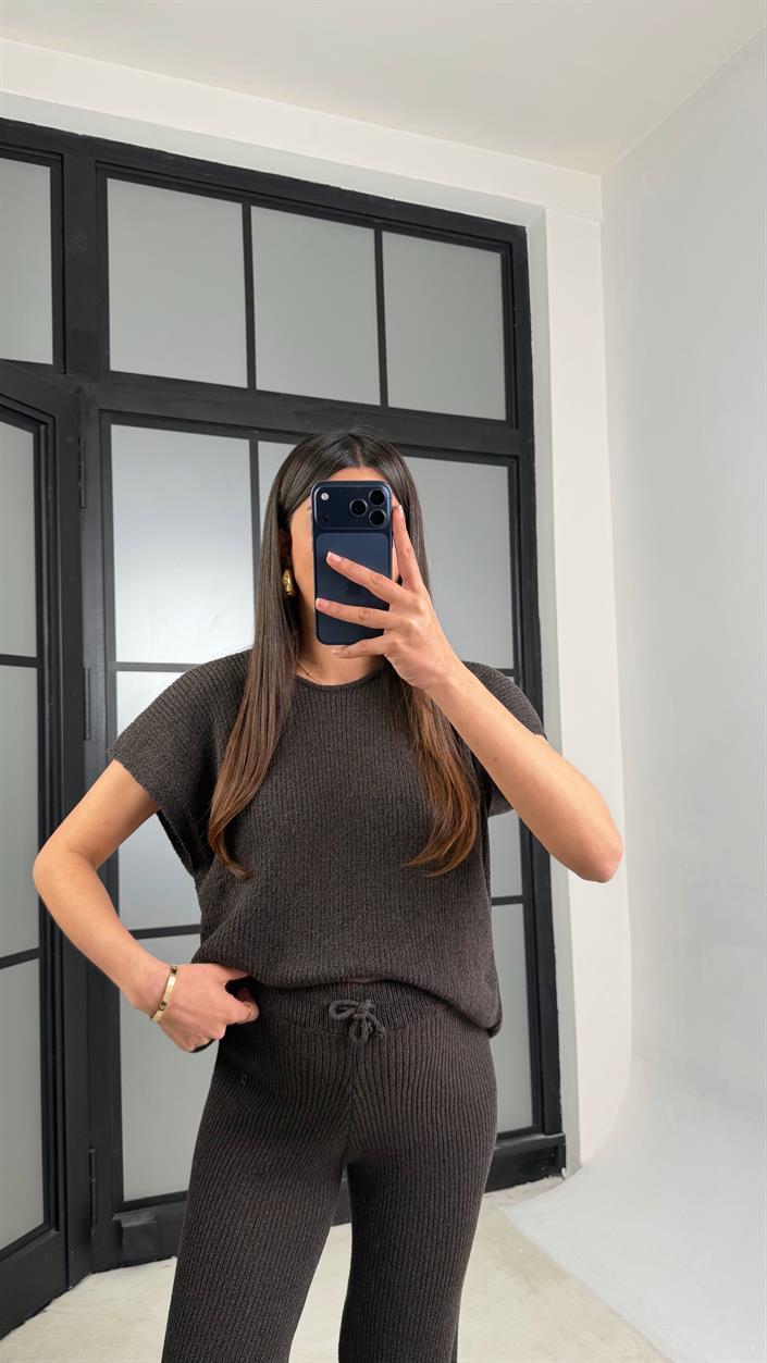Acı Kahve Sıfır Kol Tshirt Beli Lastikli Pantolon Triko Takım GAUS-01238