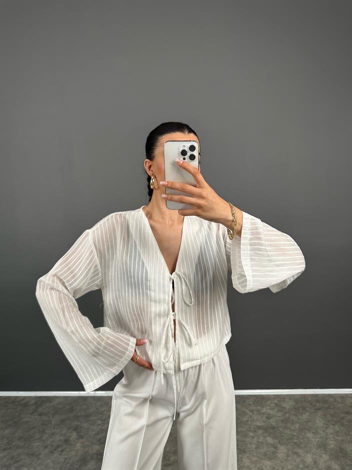 RY Beyaz Transparan Önden Bağlamalı Bluz