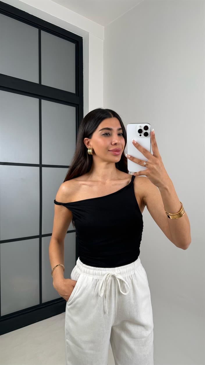 Siyah Burgu Askılı ZR Muadil Astarlı Bluz Gaus00622