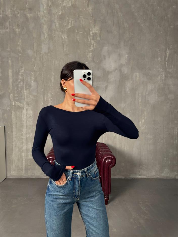 Toffe Lacivert Oys Kumaş Geniş Yaka Bluz