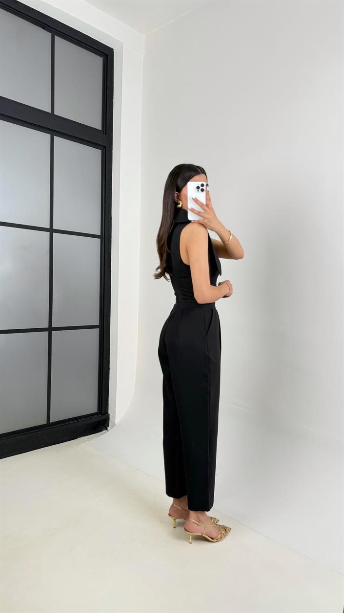 Siyah Yaka Detaylı Gold Düğmeli Cepli Tasarım Tulum Gaus00452