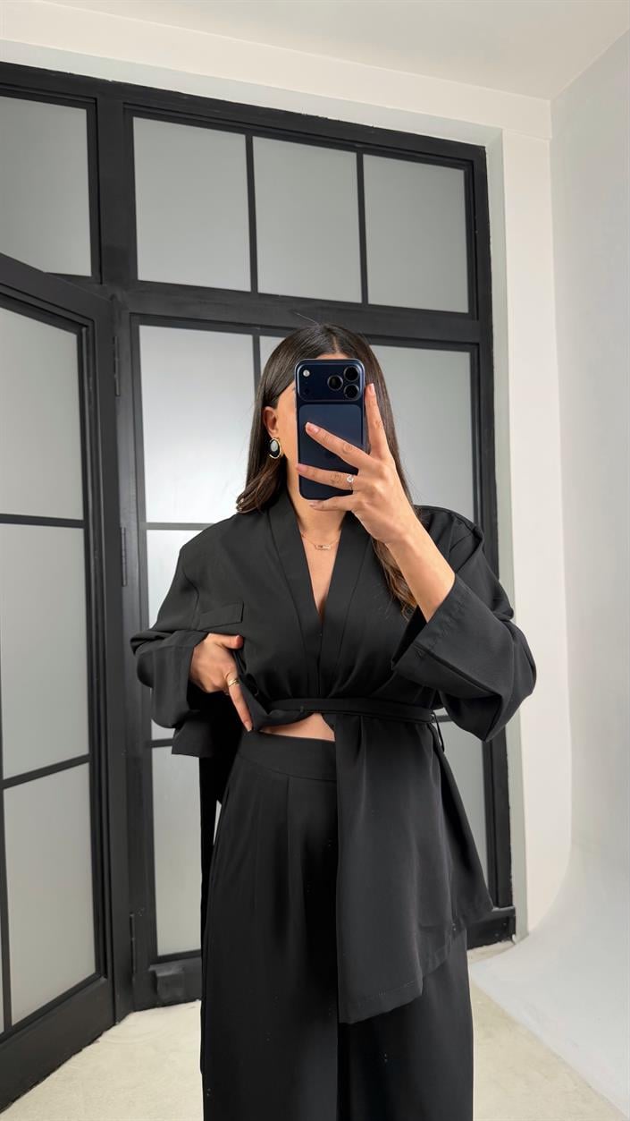 Siyah Vatkalı Düğme Detaylı Belden Kuşaklı Ceket Beli Lastikli Pantolon Tencel Takım GAUS-01195
