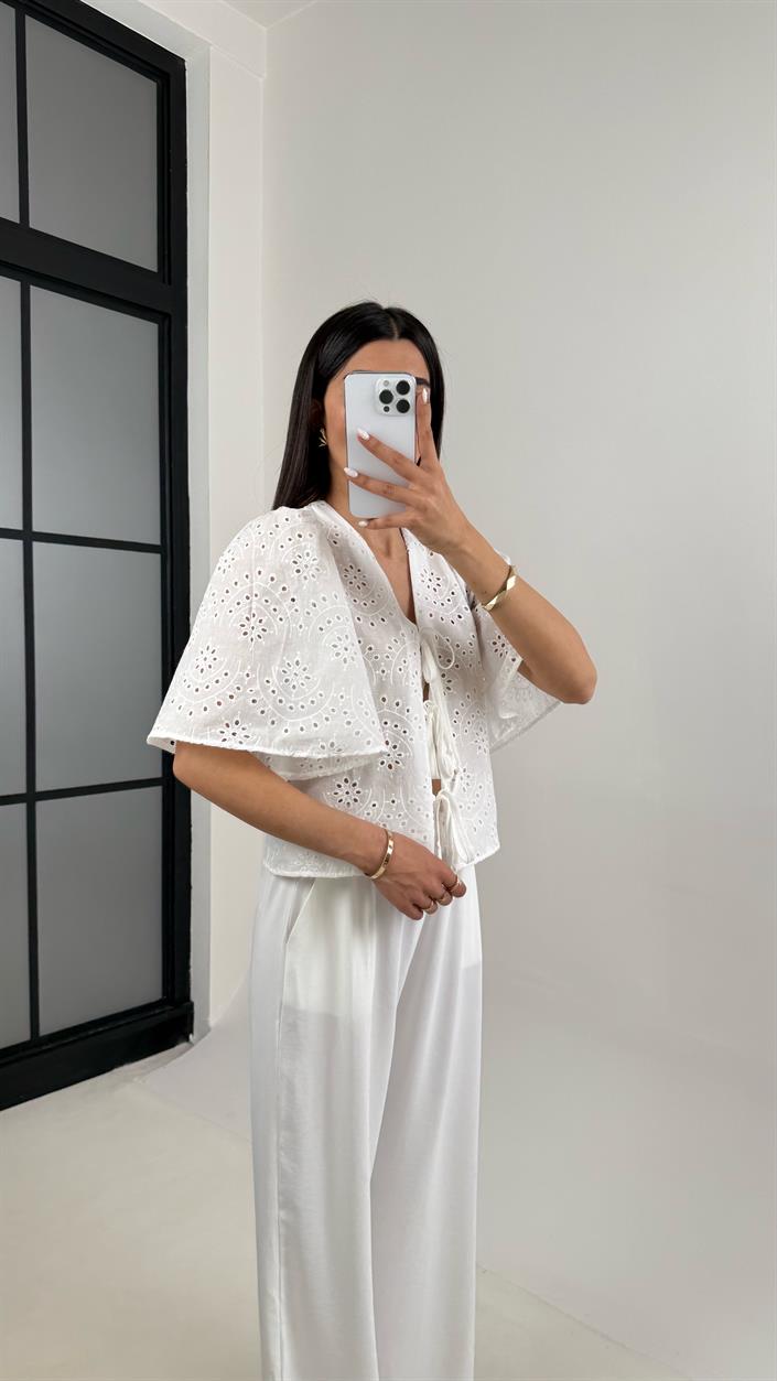Beyaz Önü Bağlamalı Fisto Bluz Gaus00403