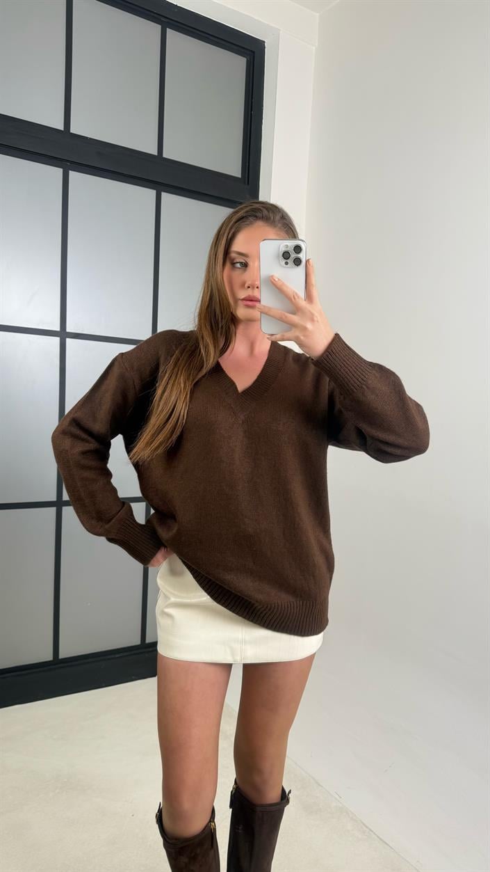 Acı Kahve V Yaka Triko Kazak GAUS-00196