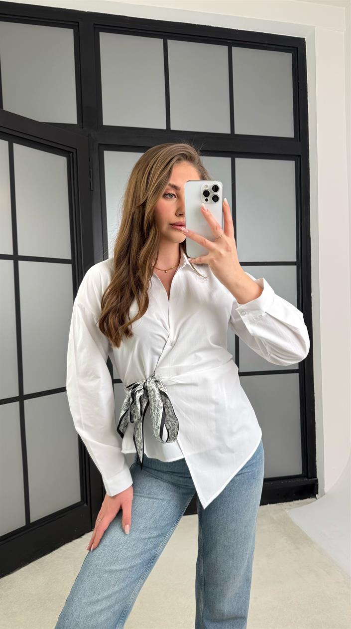 Beyaz Bel Bağlama Detaylı Fularlı Tasarım Gömlek GAUS-01173