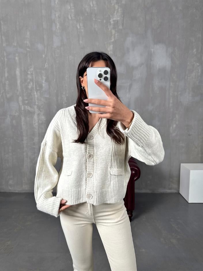 Doloris Taş Düğmeli Hırka