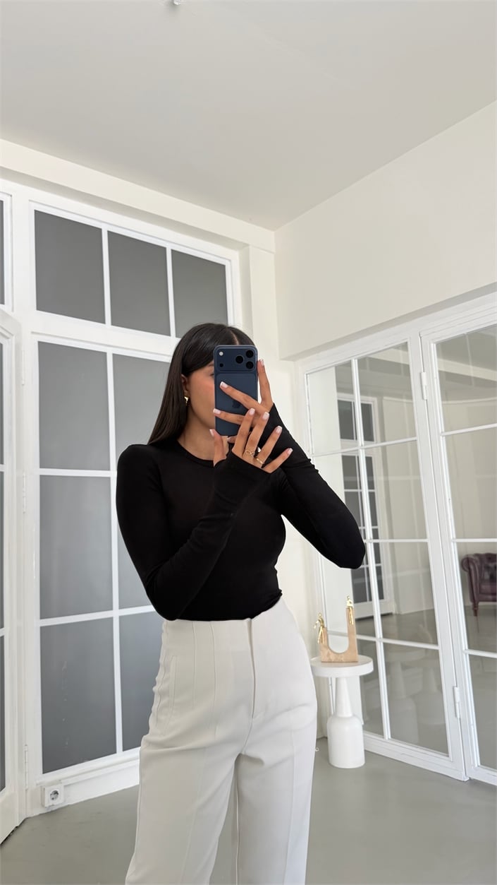 Siyah ZR Model Basic Parmak Geçirmeli Bluz GAUS-01991