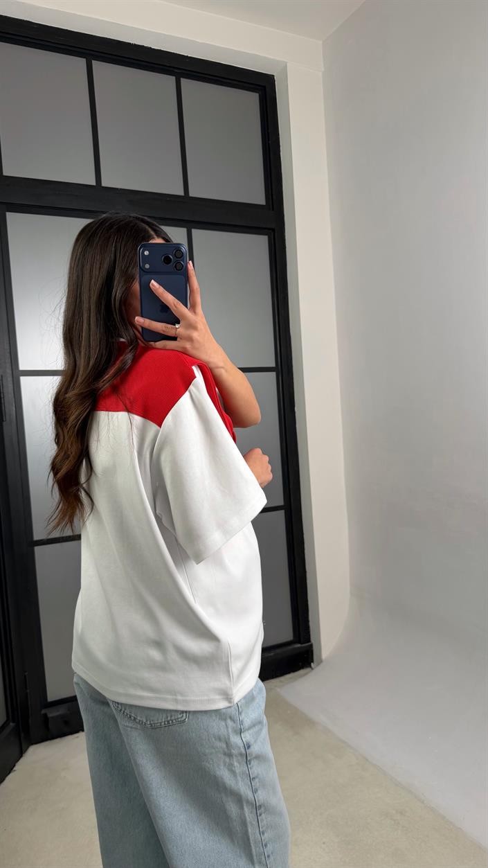 Kırmızı Şal Detaylı Basic Tshirt GAUS-01192