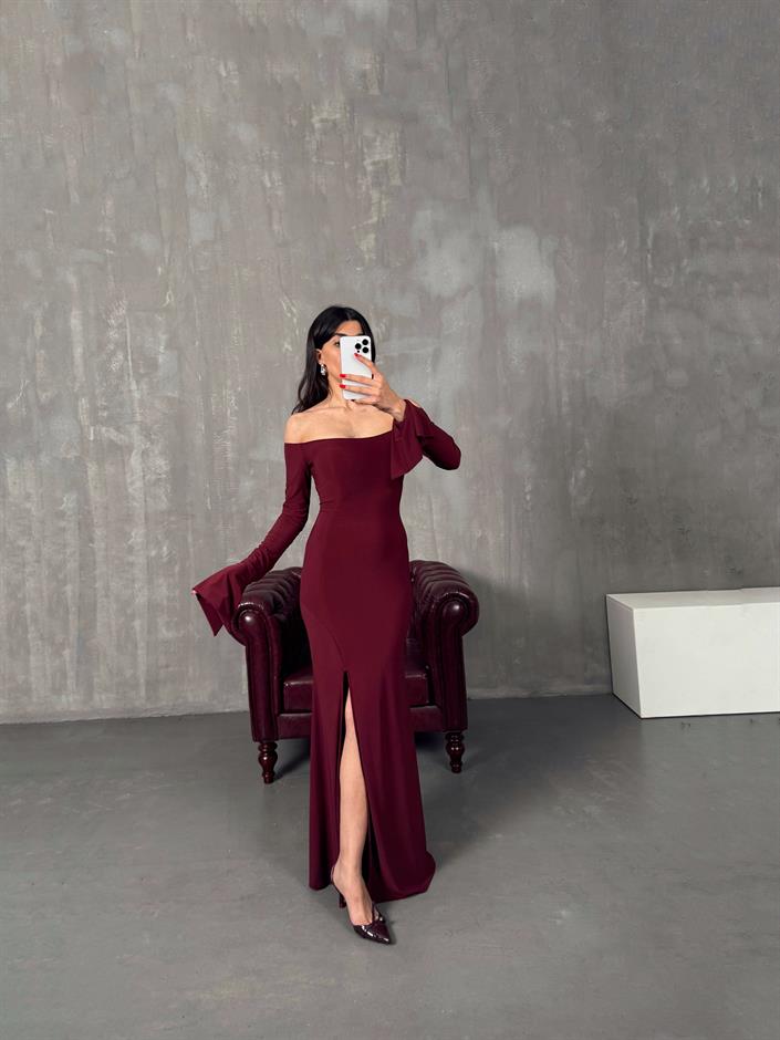 Tabita Bordo Kayık Yaka Yırtmaçlı Tasarım Elbise