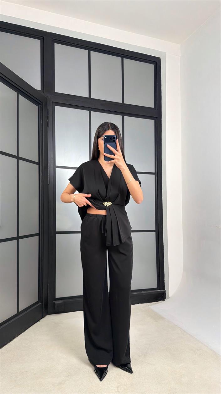 Siyah Gold Toka Detaylı Vatkalı Bluz Beli Lastikli Pantolon İkili Takım GAUS-01344