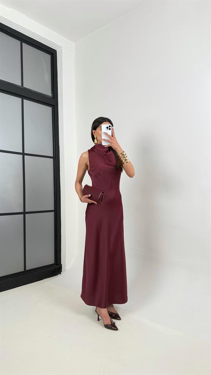 Mürdüm Yaka Drapeli Saten Elbise Gaus00364