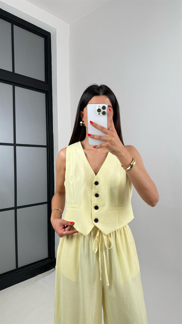 Sarı Astarlı Yelek Balon Pantolon Çilek Kumaş Takım Gaus00501