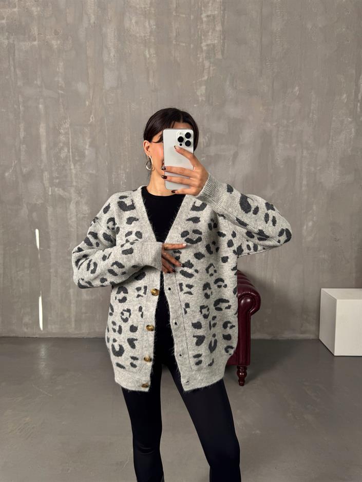 Sance Gri Leopar Desenli Hırka