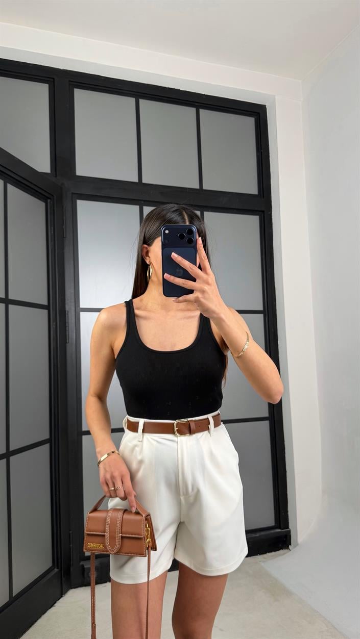 Ekru Kemerli Şort GAUS-01392