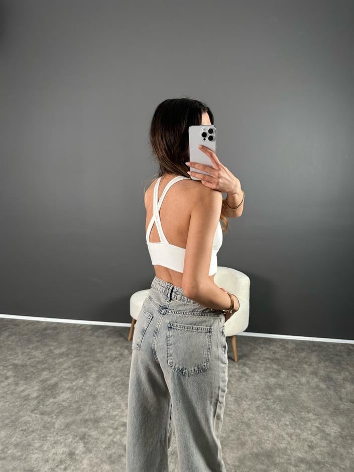 Beyaz Arkası Çapraz V Yaka Crop