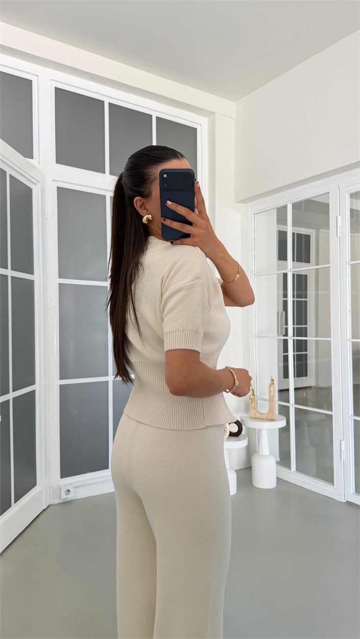 Krem Çift Fermuarlı Bluz Beli Lastikli Pantolon İkili Triko Takım GAUS-01902