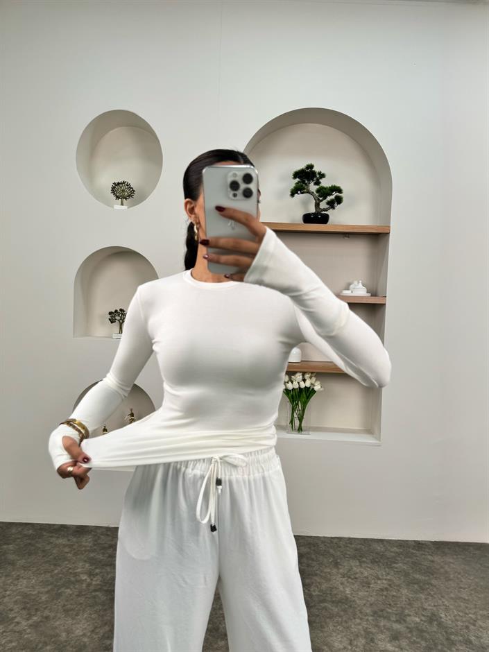 Odri Beyaz Oys Modal Kumaş Bisiklet Yaka El Detaylı Bluz