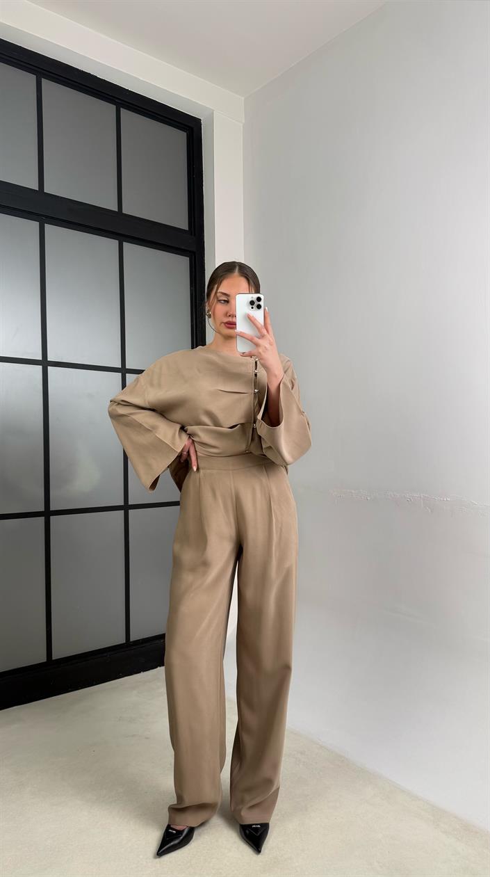 Camel Asimetrik Yaka Yan Düğme Detaylı Gömlek Beli Lastikli Pantolon Tensel Takım GAUS-01163
