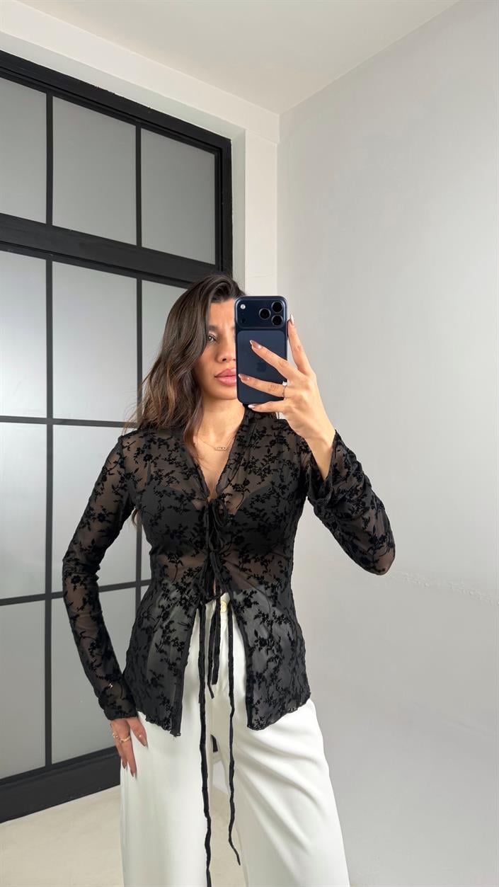 Siyah Transparan Önü Bağlamalı Bluz GAUS-01146