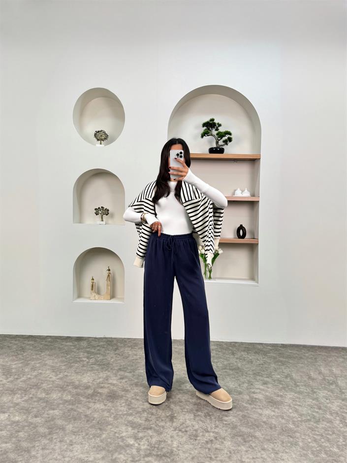 Jayla Lacivert Kalın Tensel Muadil Beli Lastikli Pantolon