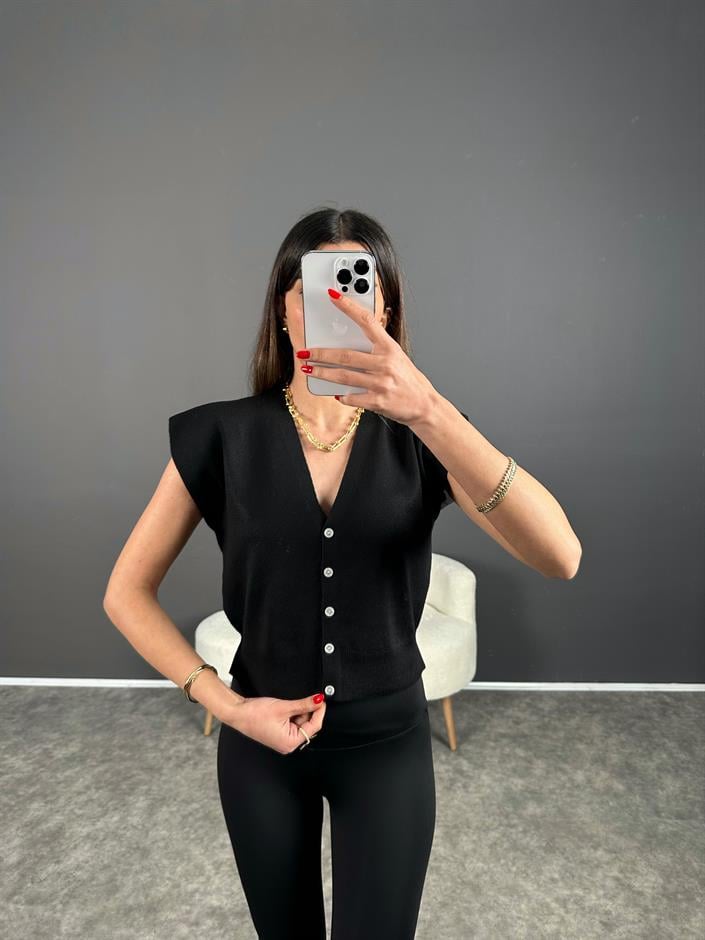 Siyah Omuz Katlamalı Yelek 