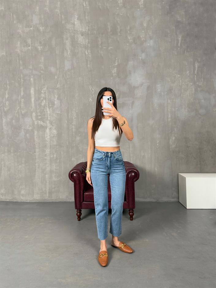 Laste Mavi Yıkamalı ZR Model Kesik Paça Jean