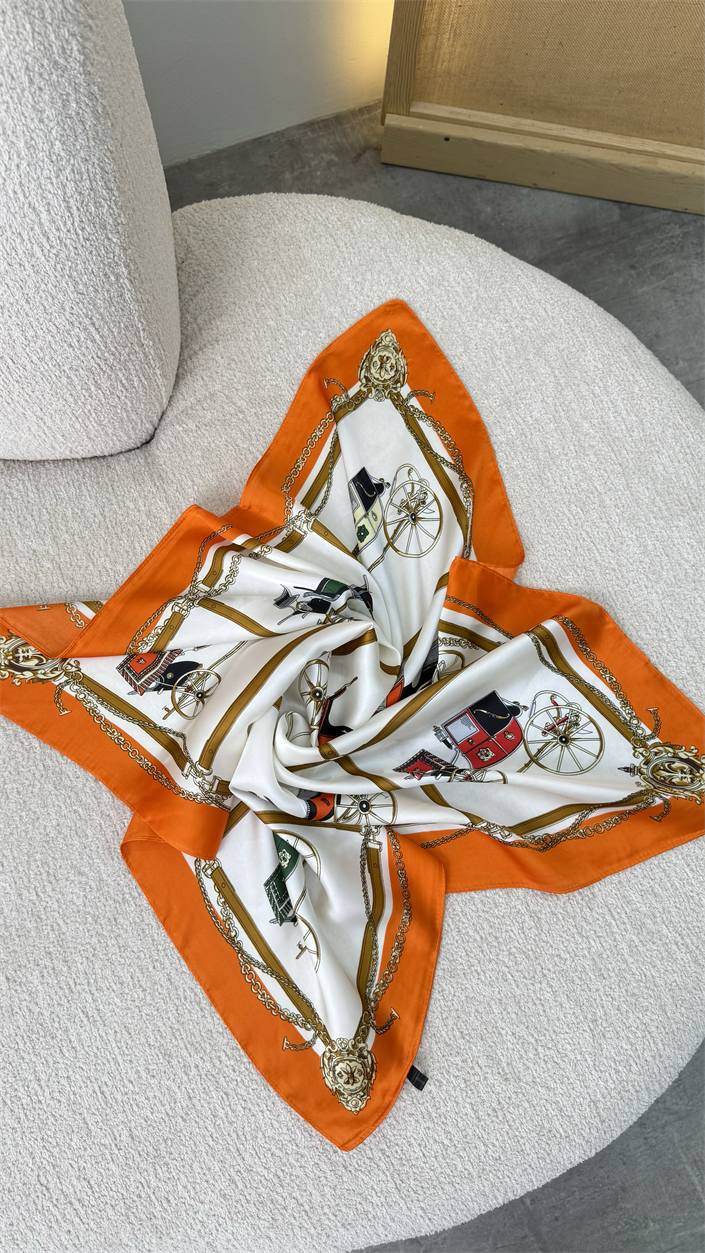 Turuncu At Arabası Desenli Fular GAUS-00337