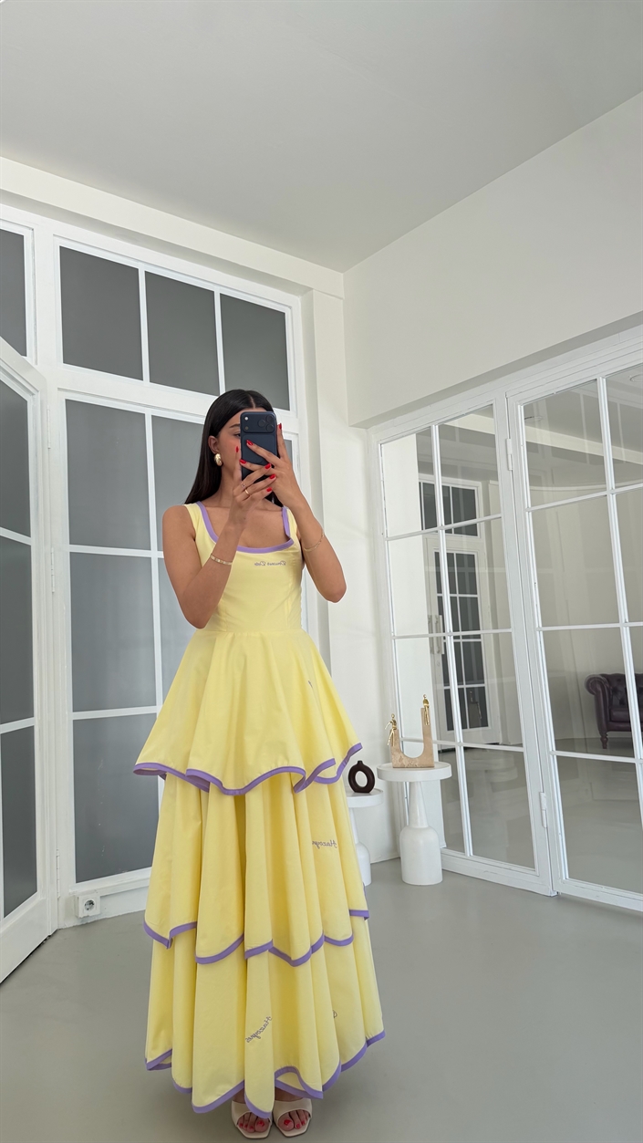 Sarı Biyeli Nakışlı Katlı Premium Elbise GAUS-01838