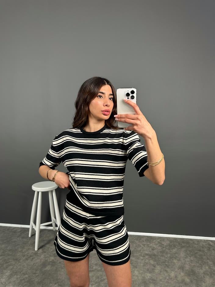 Siyah Çizgili Triko Şortlu Takım