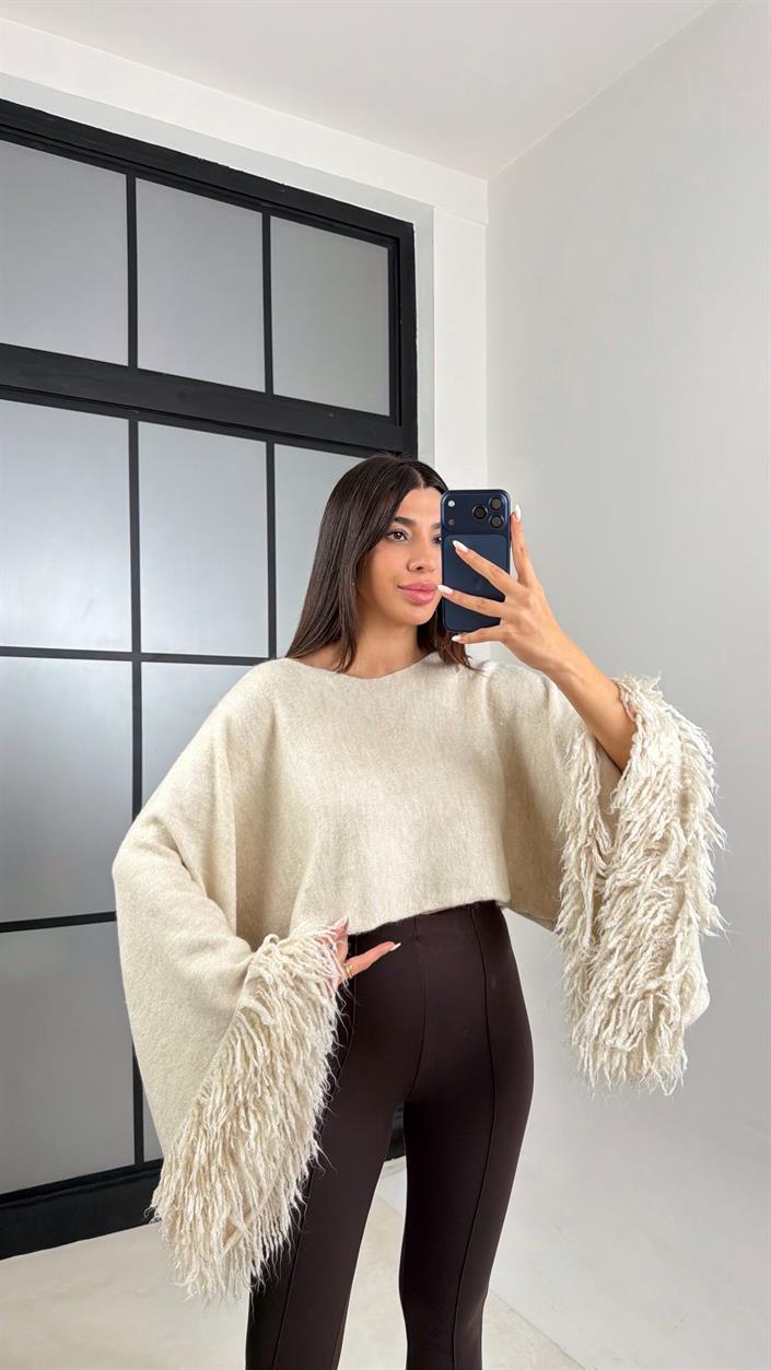 Taş Kol Püskül Detaylı Triko Crop Kazak GAUS-00625