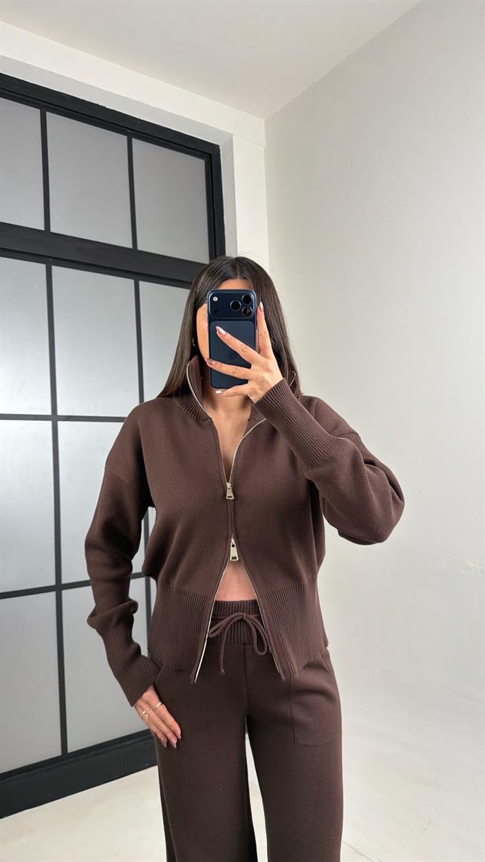 Acı Kahve Çift Fermuarlı Hırka Beli Lastikli Pantolon Triko Takım GAUS-01090