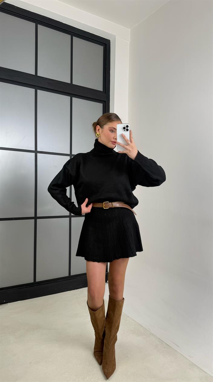 Siyah Balıkçı Yaka Kazak Pileli Etek İkili Triko Takım GAUS-00708