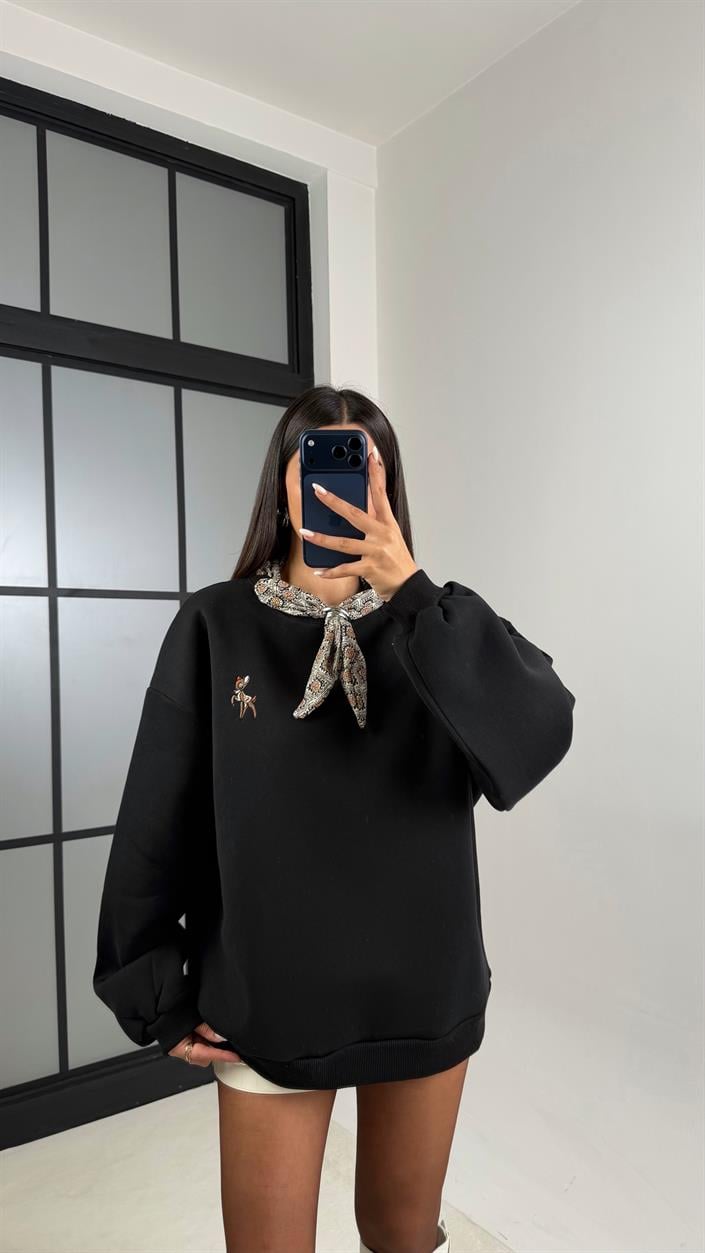 Siyah Yaka Fular Detaylı Şardonlu Sweatshirt GAUS-00646