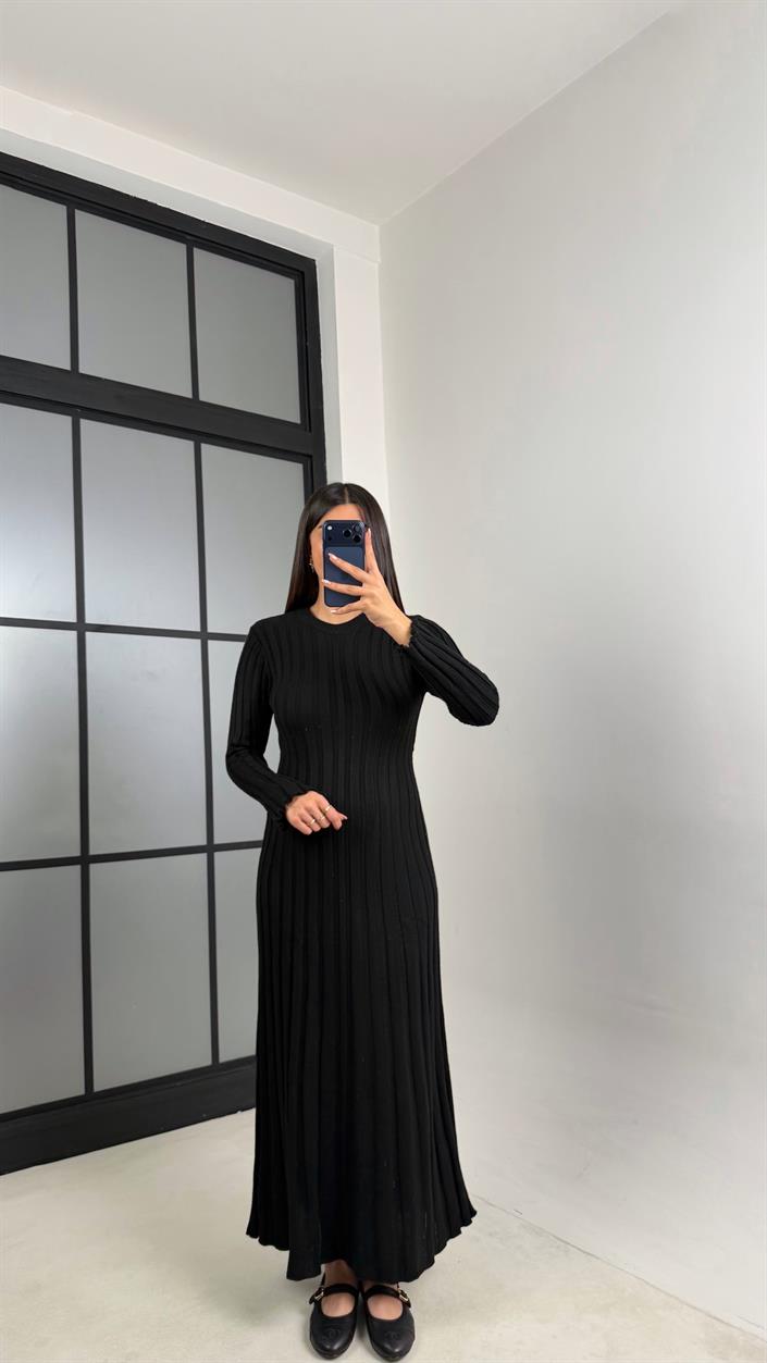 Siyah Kuşak Detaylı Triko Elbise GAUS-00812